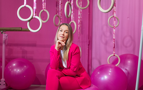 So investiert Alicia von den finanz-heldinnen ihr Geld