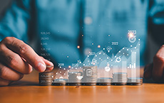 Investire 10.000 Euro: Quanto Rendono dopo 10 Anni? Confronto ETF e Oro