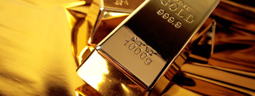 How does gold improve our portfolios? 